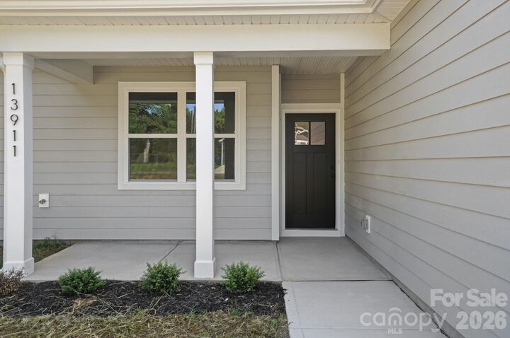 Property Photo:  13911 Stillwood Place  NC 28105 