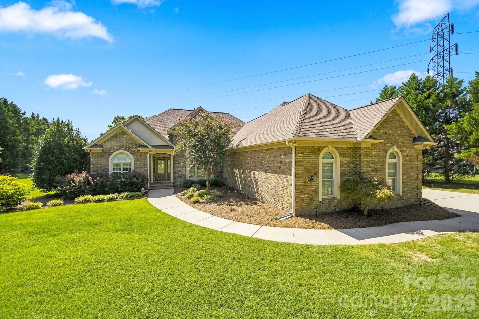 Property Photo: 1001 Heritage Acres Drive NC 28104