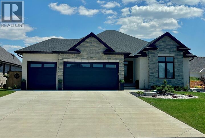 1637 Blackwell Road — photo 1