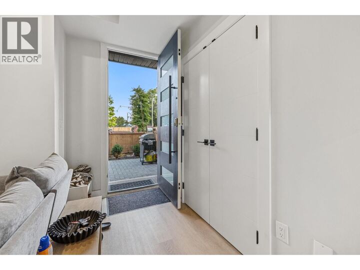 Property Photo: 830 Glenwood Avenue 2 BC V1Y 5M5