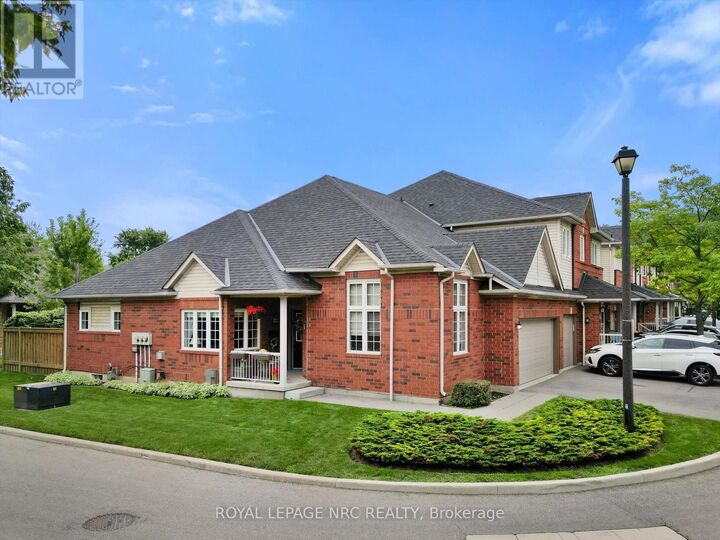 Property Photo:  100 Beddoe Drive 77  ON L8P 4Z2 