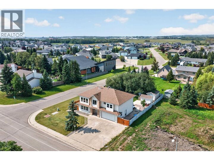 Property Photo:  11404 108 Street  BC V1J 6Y2 