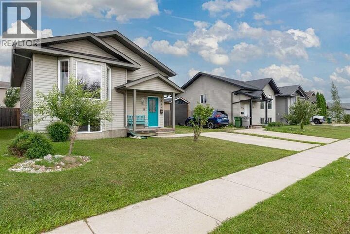 Property Photo: 1807 49 Avenue SK S9V 0Z3