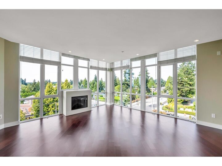 Property Photo:  14824 North Bluff Road 504  BC V4B 3E2 