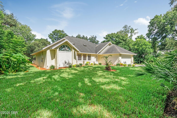 Property Photo:  5812 Nob Hill Boulevard  FL 32127 