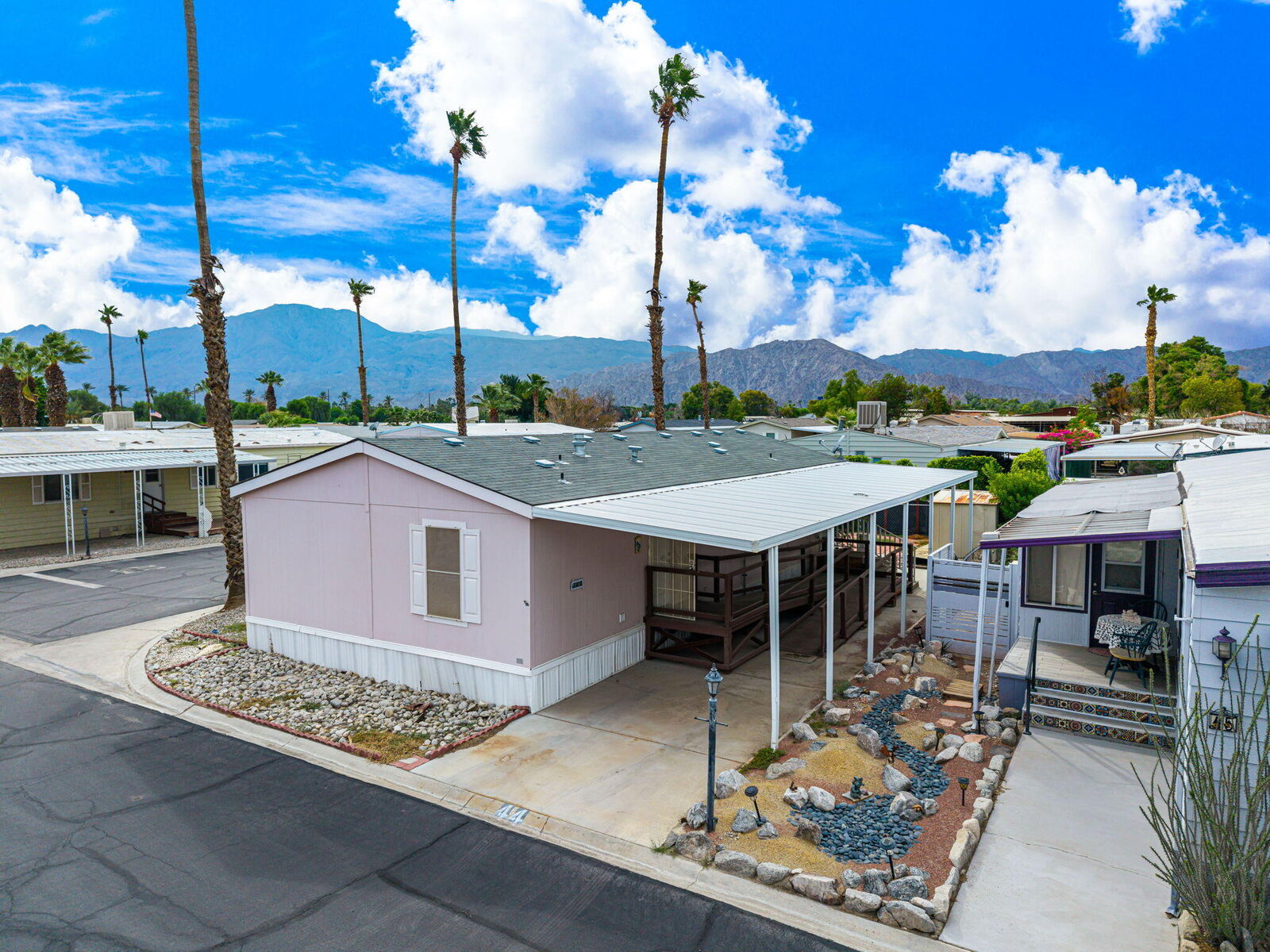Property Photo:  51555 Monroe Street 44  CA 92201 