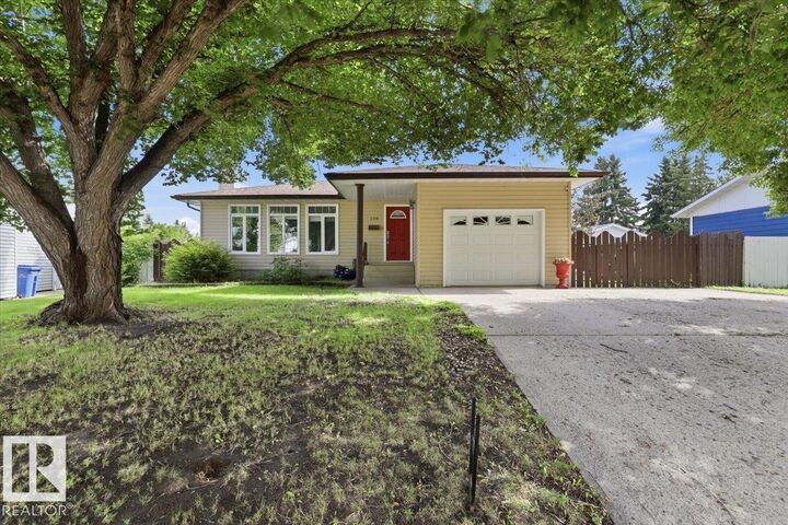 128 Green Ash Drive — photo 1
