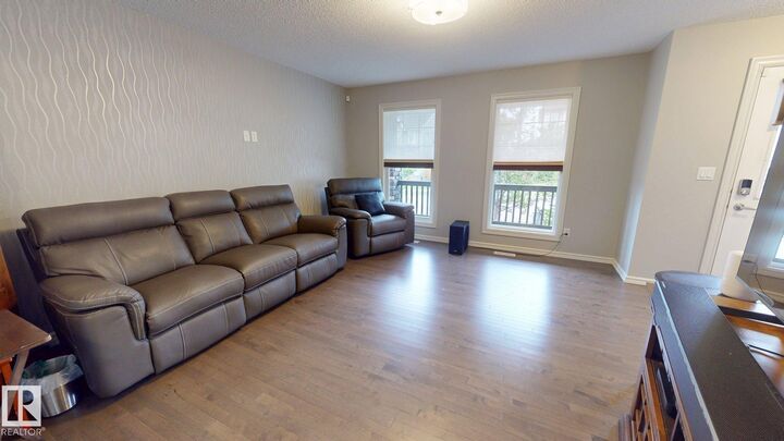 Property Photo: 821 36A Avenue NW AB T6T 0S5