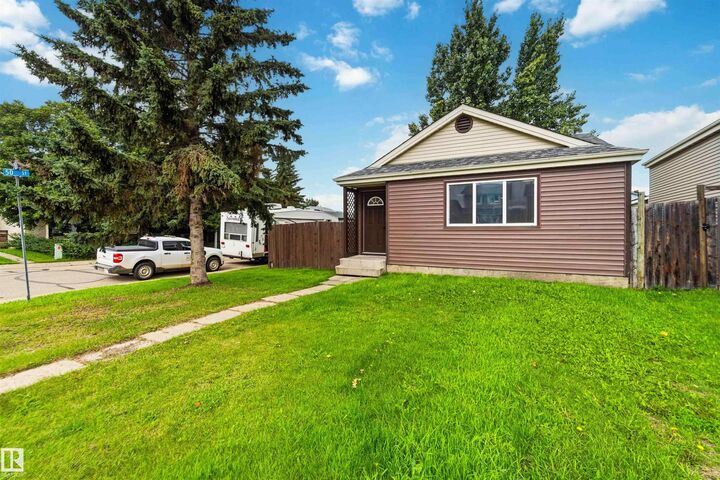 Property Photo: 120 Birch Drive AB T0A 1N0