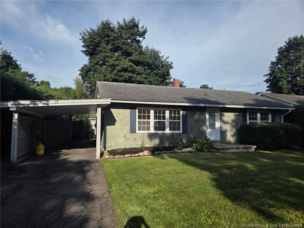 Photo de la propriété: 15 Sherwood Court NB E3B 2P5