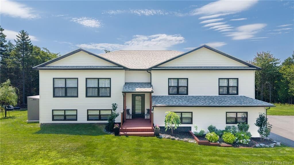 Property Photo:  15 Khaki Court  NB E2G 0L4 