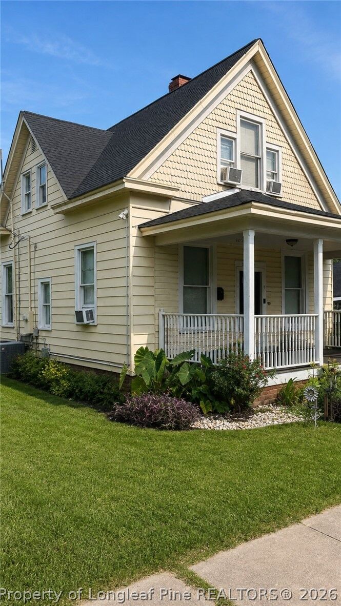 Property Photo: 307 E Mitchell Street E NC 28340