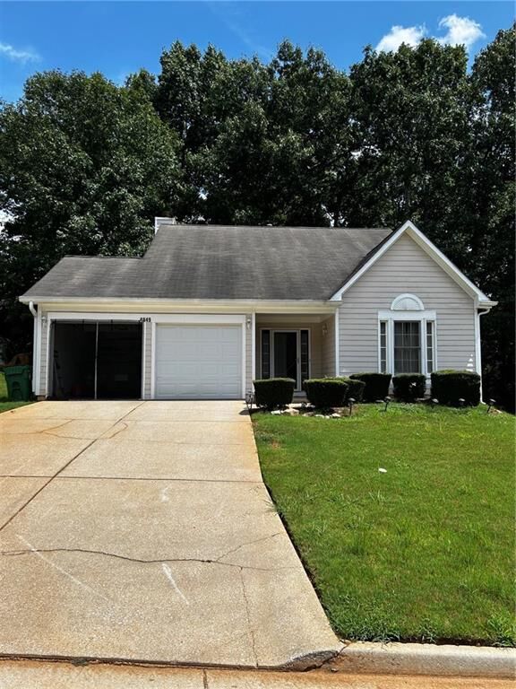Property Photo: 4949 Penscot Way GA 30088