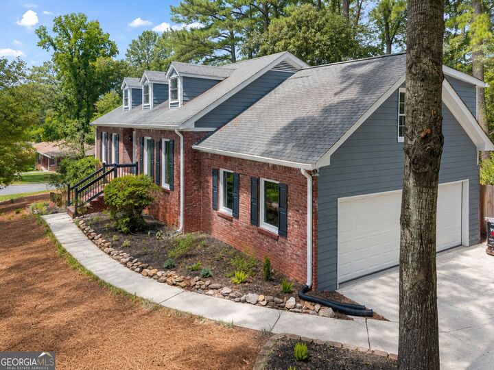 Property Photo: 4521 S Roberts Drive GA 30518