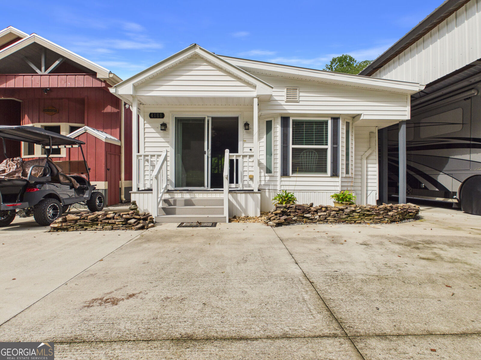 Property Photo: 4167 &Amp 4168 Riverbank Run GA 30546