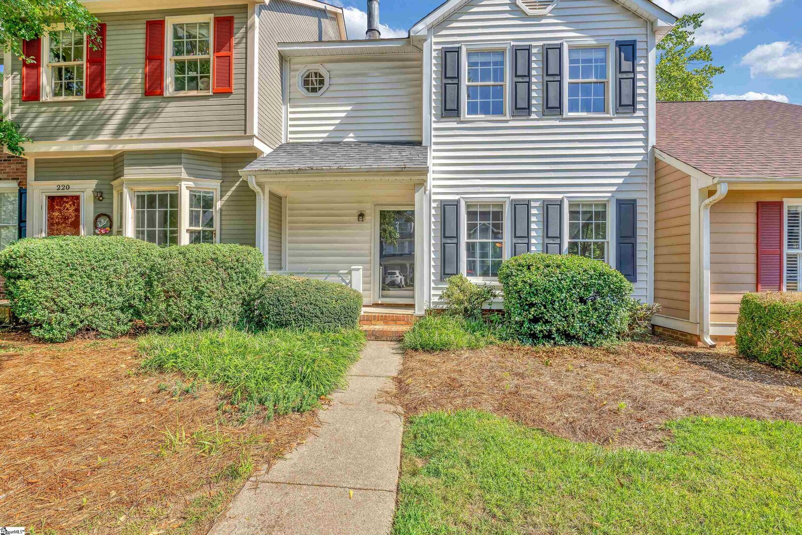 Property Photo:  218 Woodburn Club Lane  SC 29302 