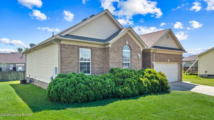Property Photo:  4223 Southern Farm Blvd  KY 40216 