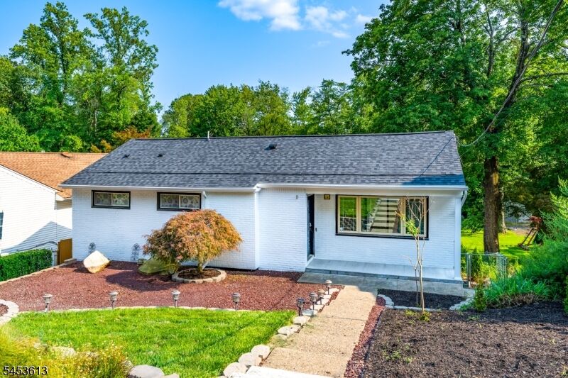Property Photo:  15 Apache Trl  NJ 07866 