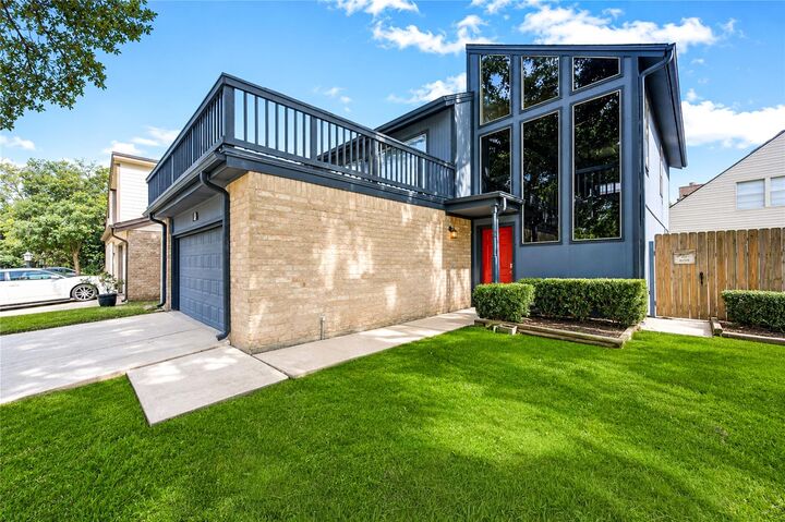 Property Photo:  5030 Autumn Forest Drive  TX 77091 