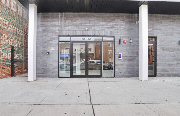Property Photo:  425 Avenue C 404  NJ 07002 
