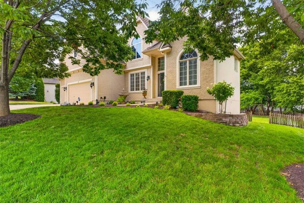 Property Photo:  14804 Carter Street  KS 66221 