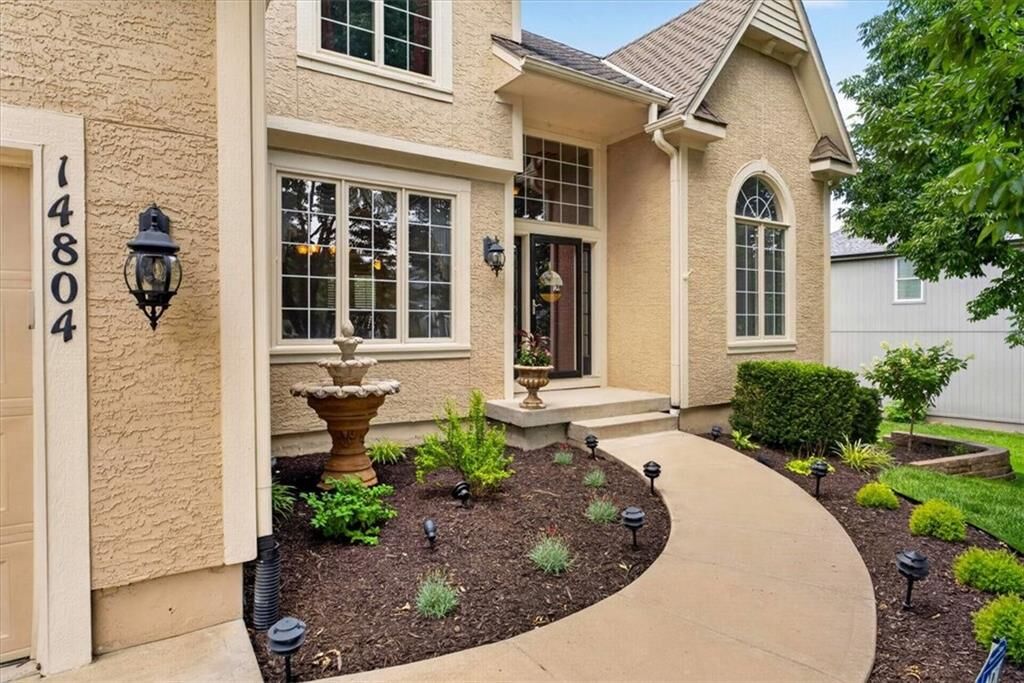 Property Photo: 14804 Carter Street KS 66221