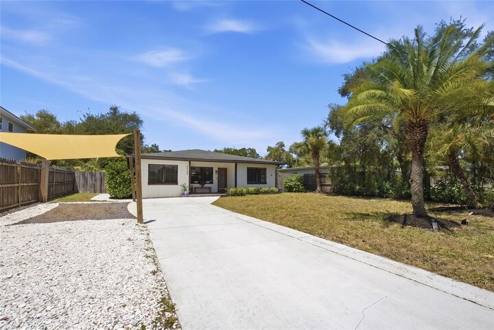 Property Photo:  4925 Remington Drive  FL 34234 