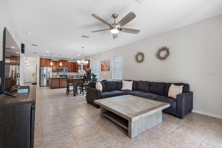 Property Photo: 15913 Oakleaf Run Drive FL 33547