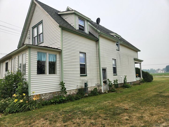Property Photo:  71040 Omo Road  MI 48062 