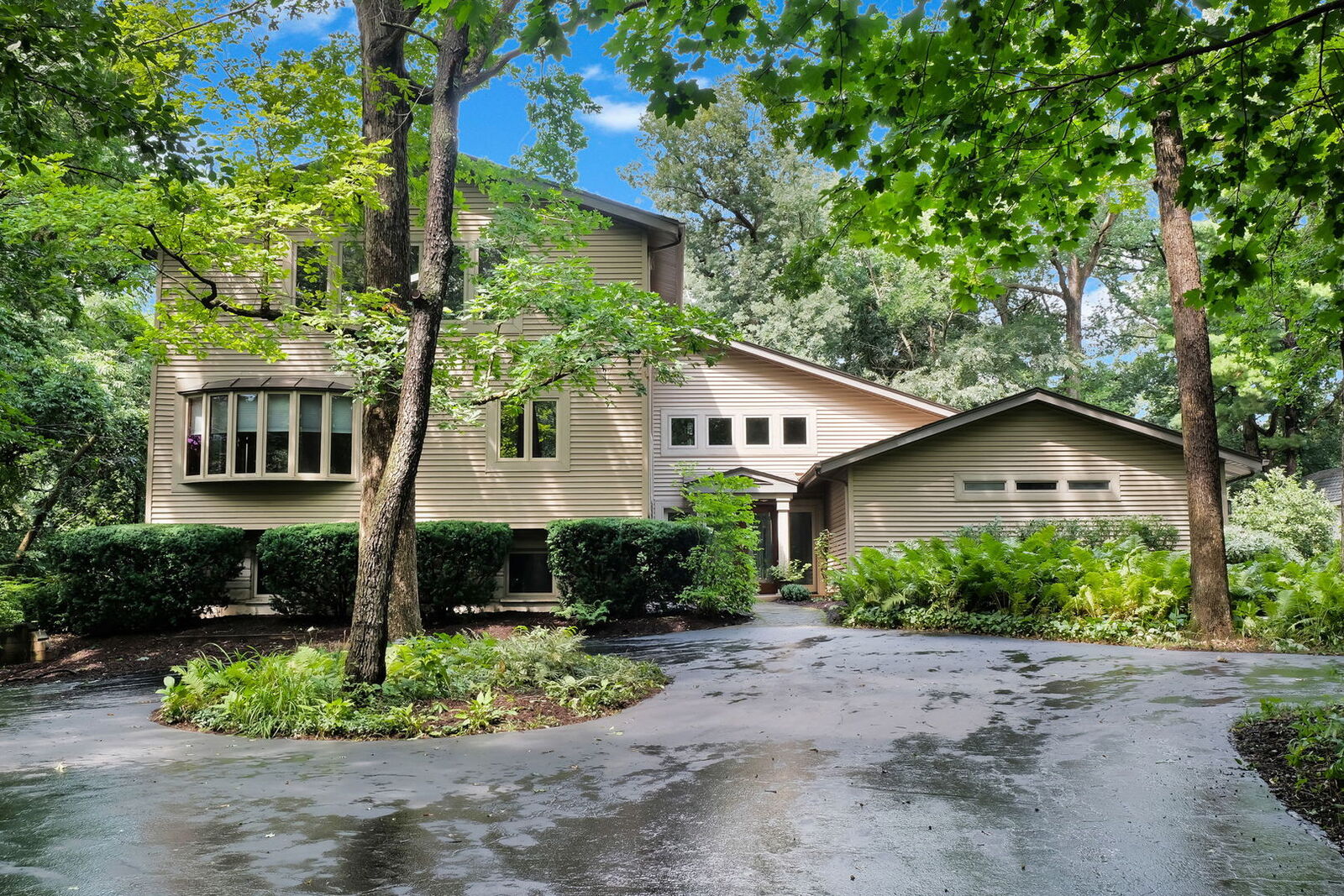 Property Photo:  43W976 Oakleaf Drive  IL 60119 