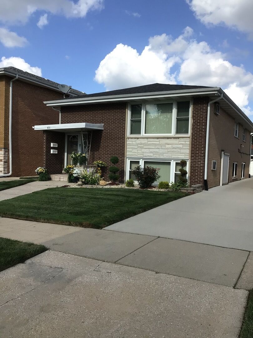 Property Photo:  401 Crandon Avenue  IL 60409 