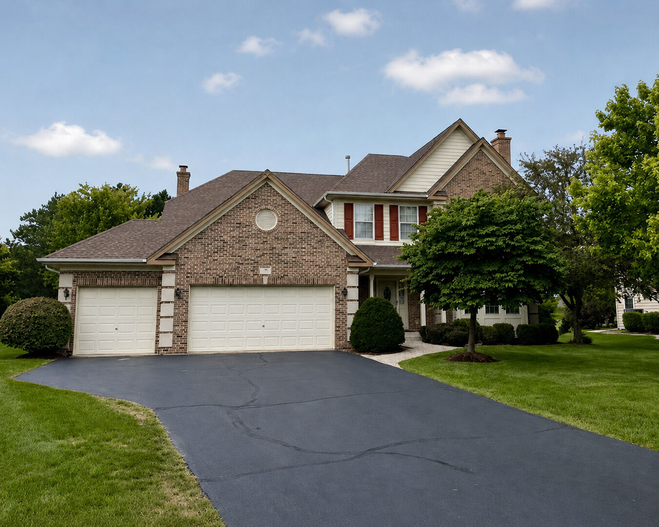 Property Photo:  4 Wellesley Court  IL 60047 