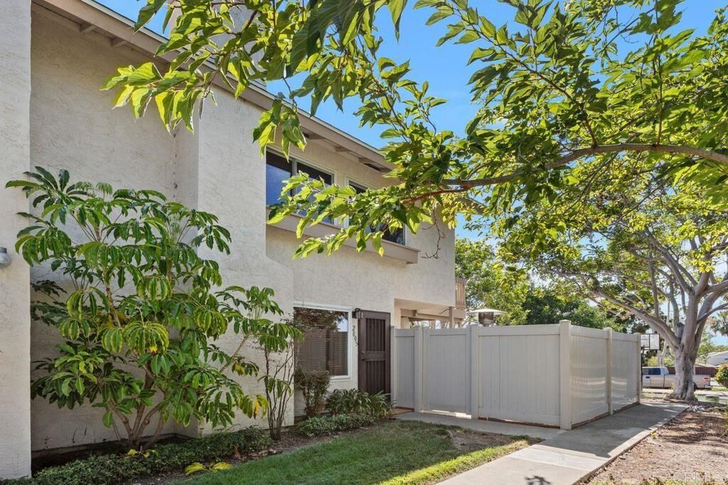 Property Photo:  2005 Countrywood Court  CA 92024 