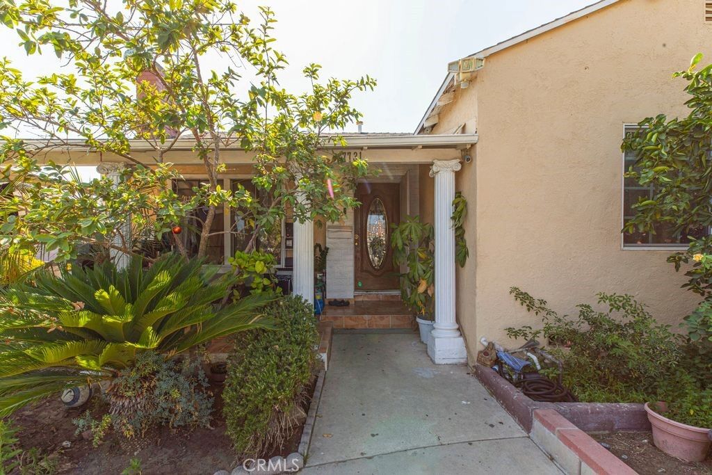 Property Photo: 7731 Klump CA 91352