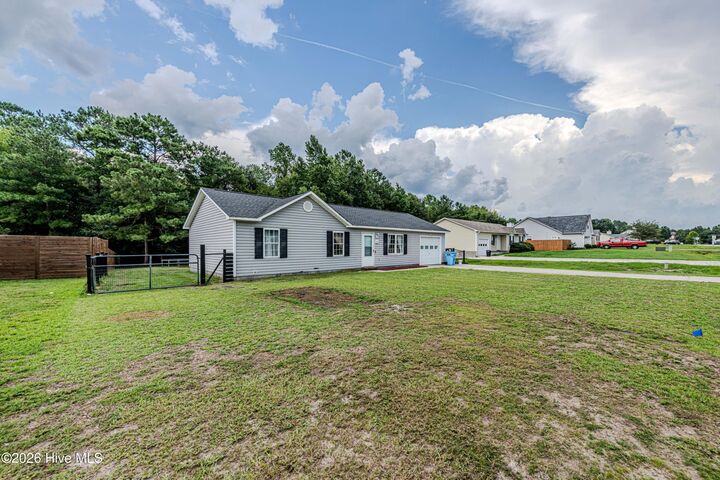 Property Photo: 106 Linden Road NC 28574
