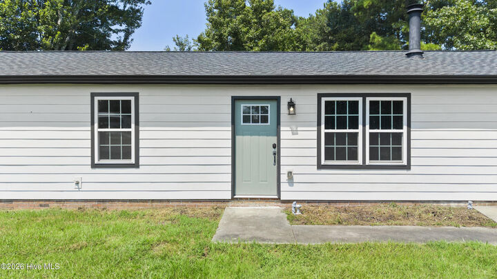 Property Photo:  111 Pirates Lane  NC 28532 