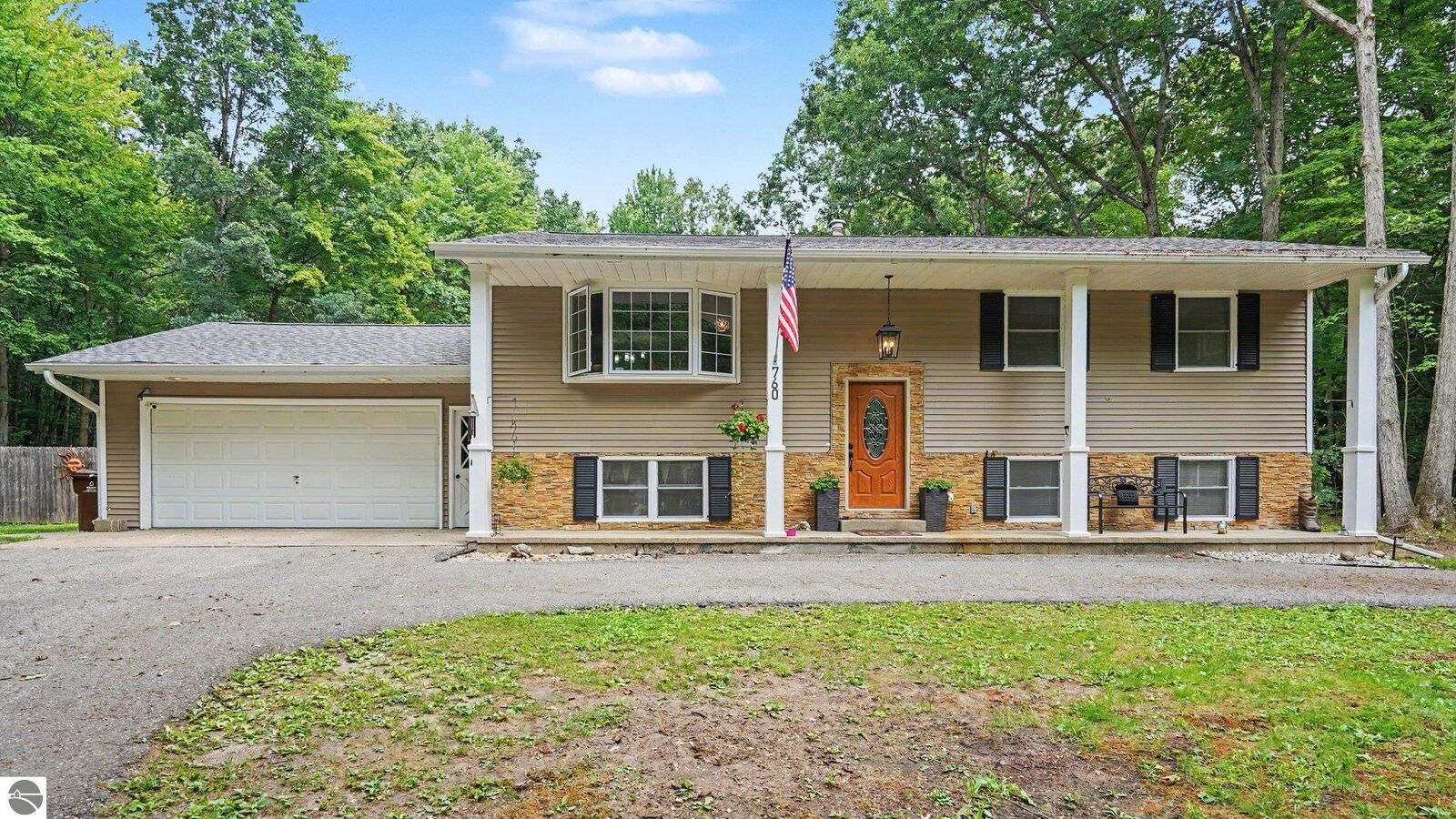 Property Photo: 760 Hiawatha Drive MI 48858