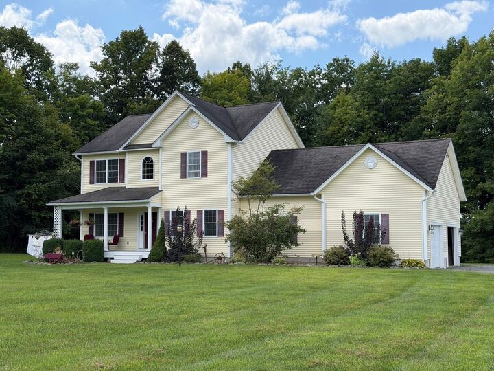 Property Photo: 506 Hickory Place VT 05461