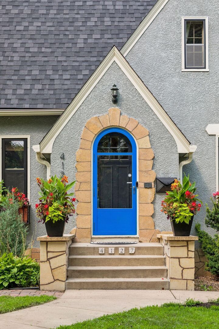 Property Photo:  4127 Washburn Avenue N  MN 55412 