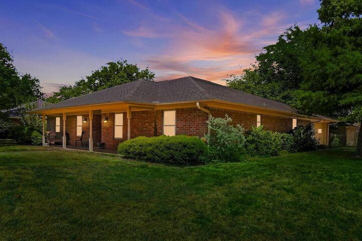 Property Photo:  112 Diane Drive  TX 76266 
