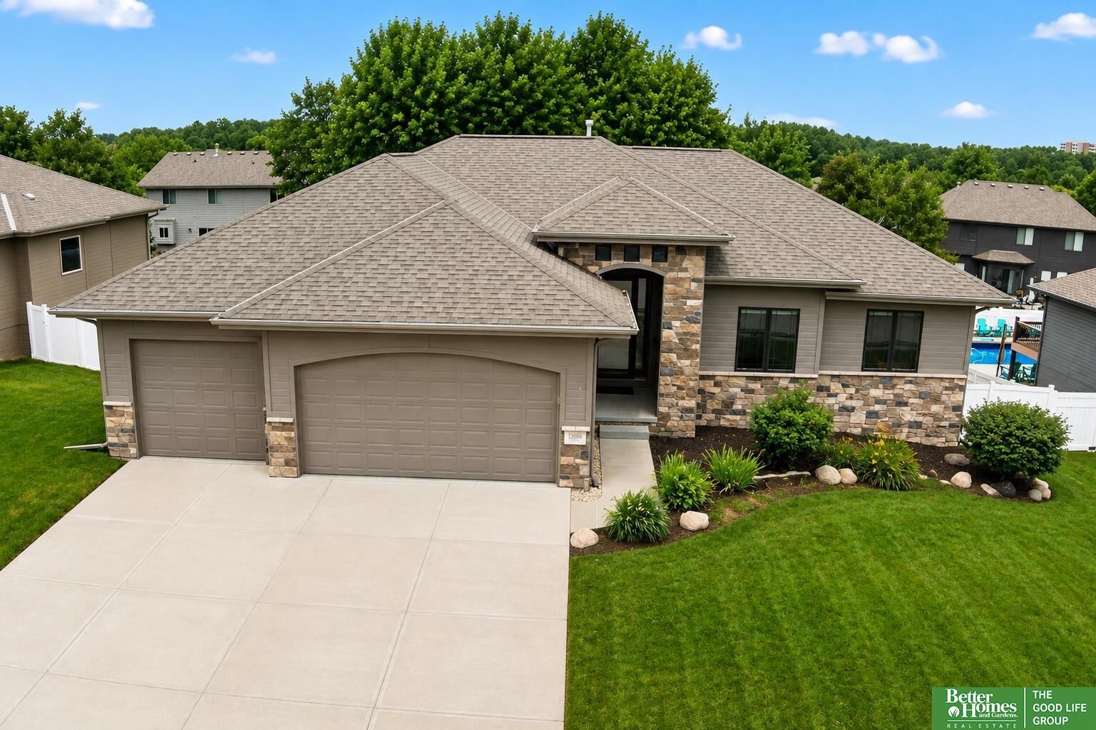 Property Photo: 12068 S 79th Street NE 68046