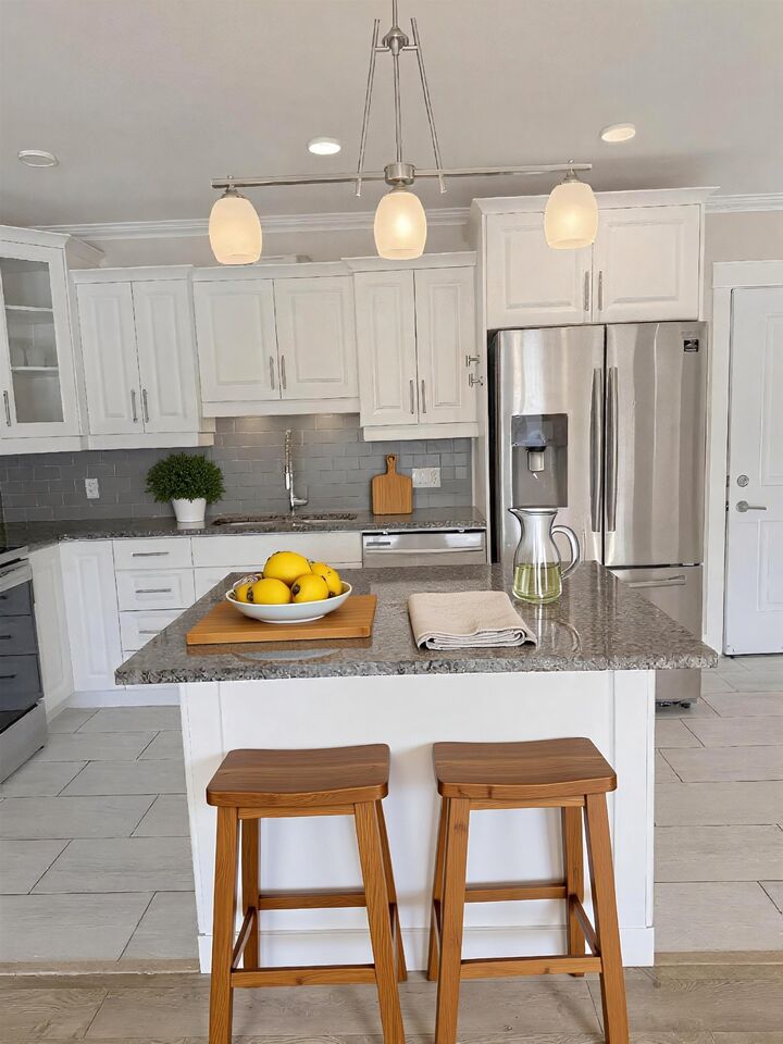 Property Photo:  210 Shakespeare Drive 108  PE C1B 4B7 