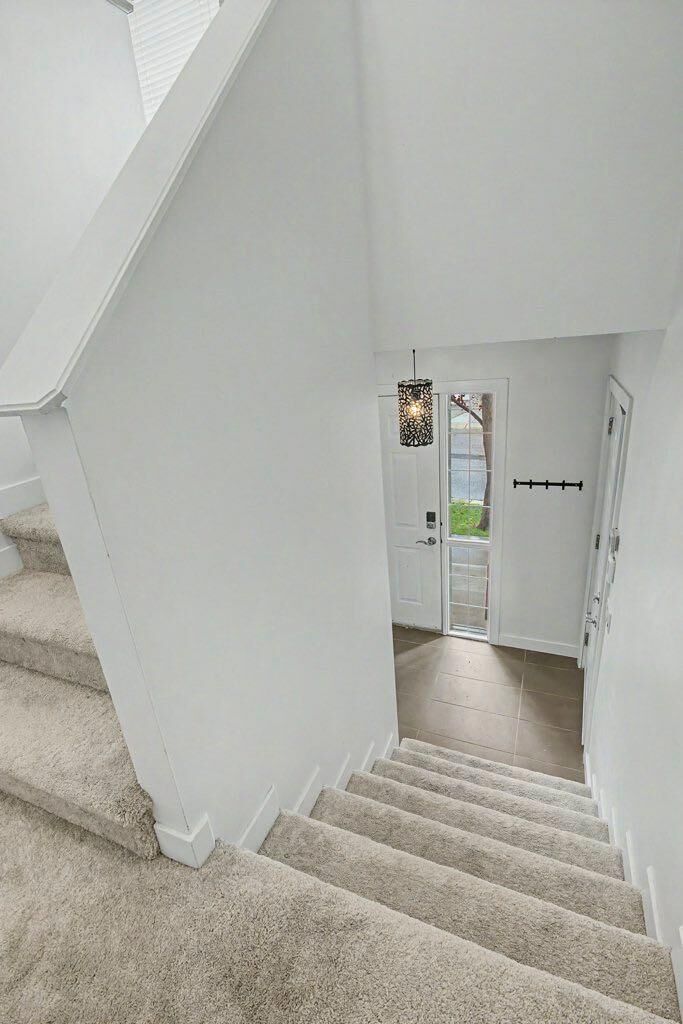 Property Photo: 2318 17 Street SE 16 AB T2G 5R5