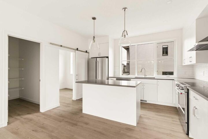 Photo de la propriété: 1453 Naa Drive SW 91 AB T3H 6H7