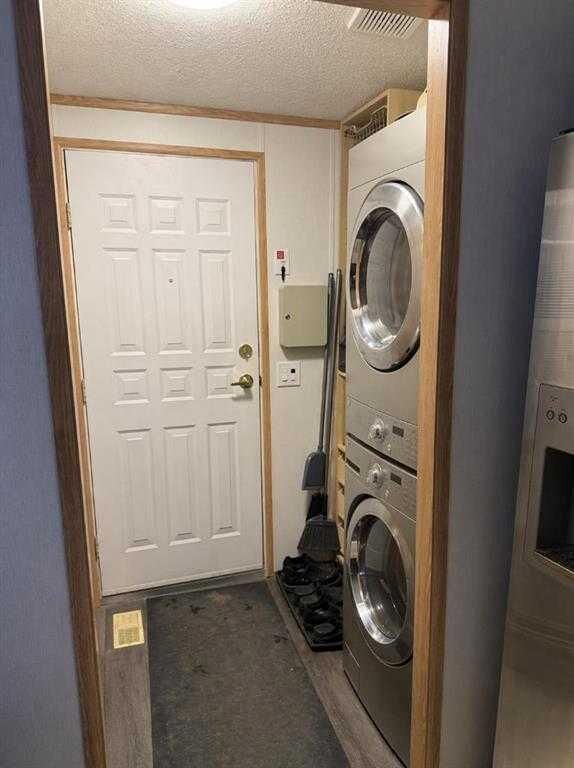 Property Photo:  7 Doubletree Way  AB T1P 1M8 