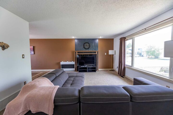 Property Photo: 433 Collinge Road AB T7V 1L1