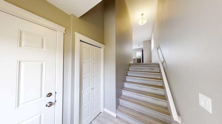 Property Photo:  8065 91 Street B  AB T8V 7P6 