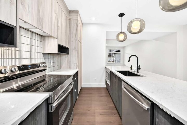 Property Photo:  2473 Creeker Lane  AB T4B 5Z7 