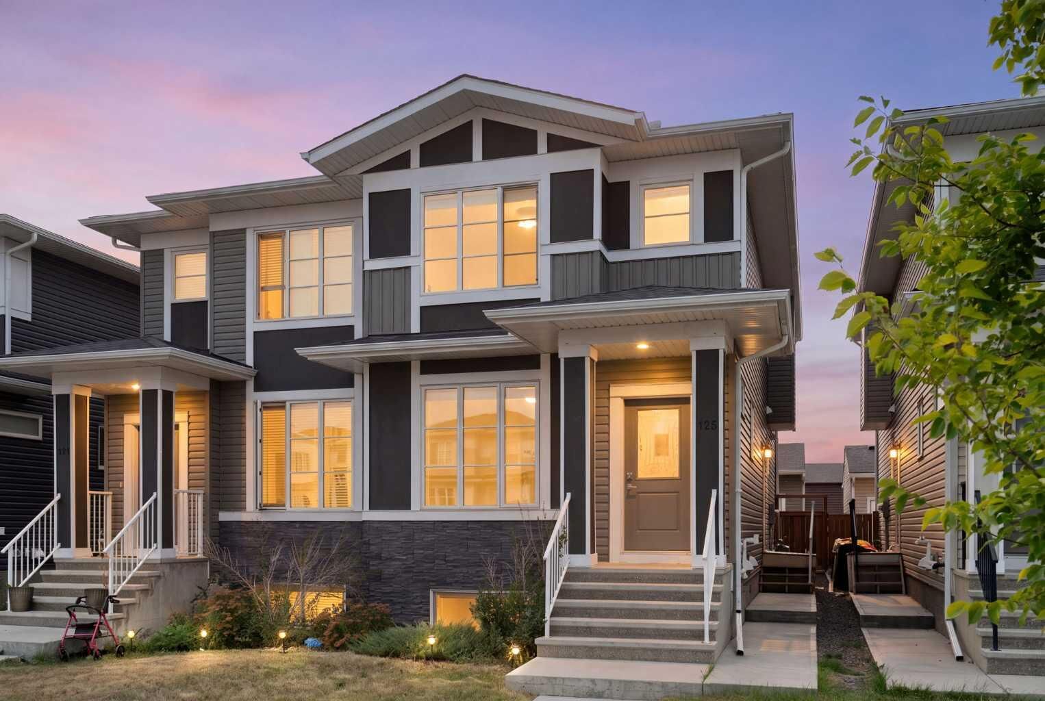 Property Photo:  125 Corner Meadows Gate NE  AB T3N 1J7 