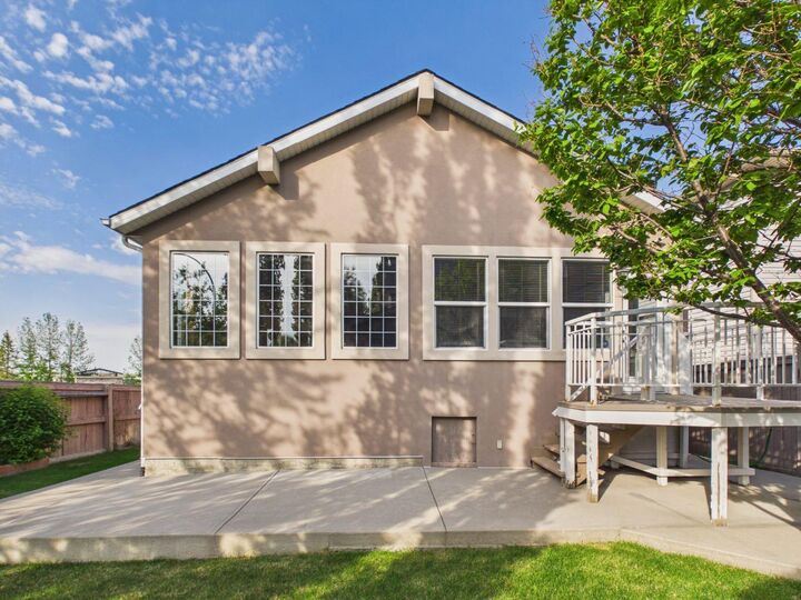 Property Photo: 181 Panamount Hill NW AB T3K 5P5